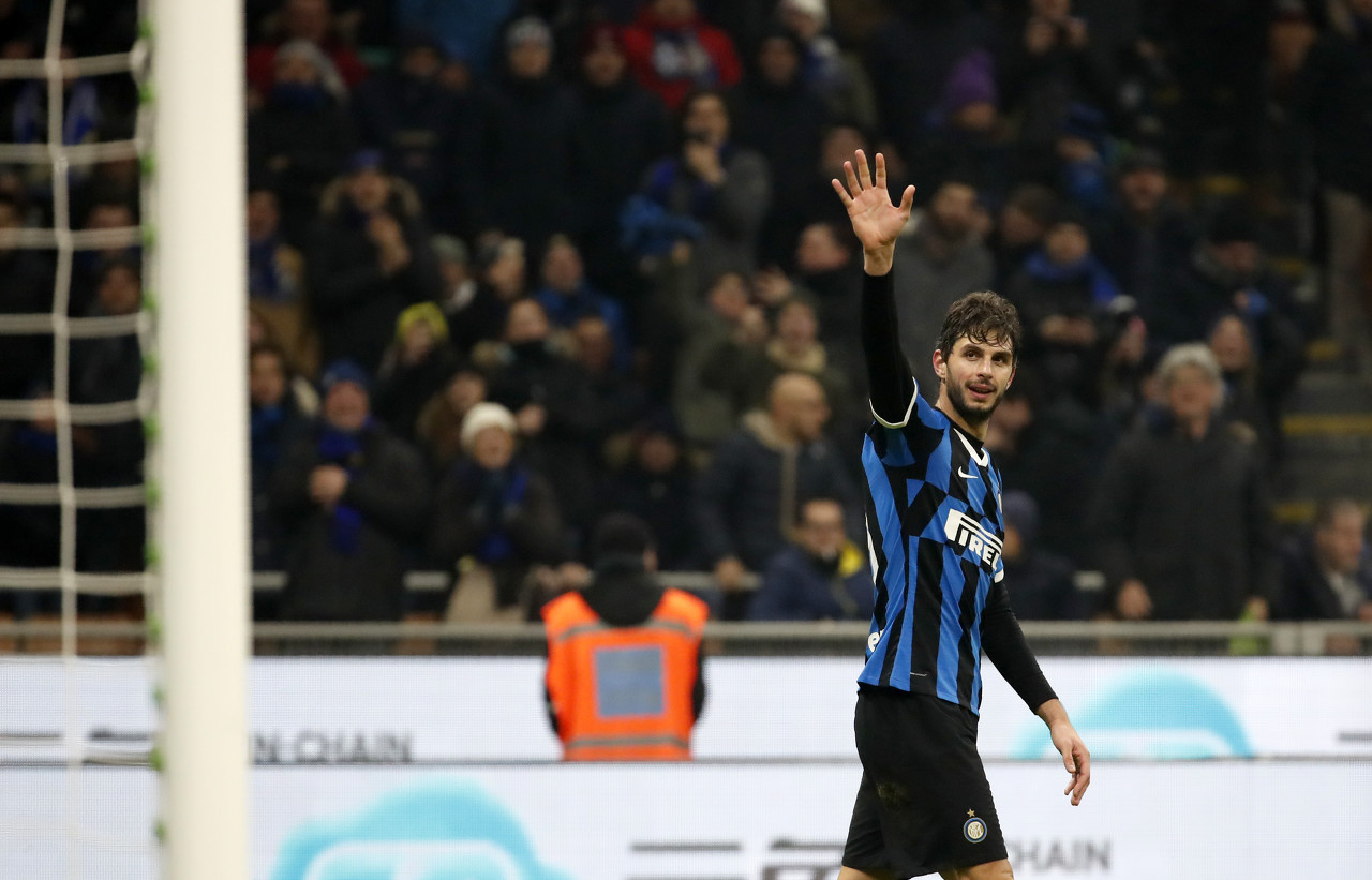 博洛尼亚3-0大胜乌迪内斯，波贝加梅开二度，贝尔纳代斯基建功（博洛尼亚3比0完胜乌迪内斯：波贝加梅开二度，贝尔纳代斯基破门）