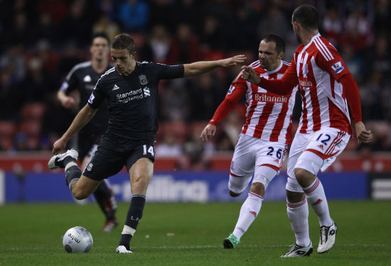 淘汰出局！总经理场边指挥引众怒 卖赵睿换场馆运营拉胯？（惨遭淘汰！总经理临场指挥惹争议，卖赵睿与换馆运营被质疑失策）