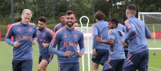 佛罗伦萨主帅：战平尤文提升士气；基恩踢出冠军球员级别表现（佛罗伦萨主帅：逼平尤文振奋全队，基恩展现冠军级水准）