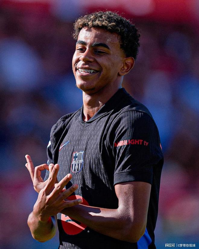 中超：北京国安客场2-1逆转上海申花（中超战报：北京国安客场2比1逆转上海申花）