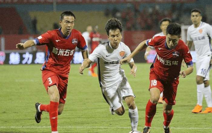 西甲16轮比赛精彩纷呈，多队争夺保级名额，各队表现起伏，悬念迭起。（西甲第16轮看点十足：保级混战升级，球队状态起伏，悬念丛生）